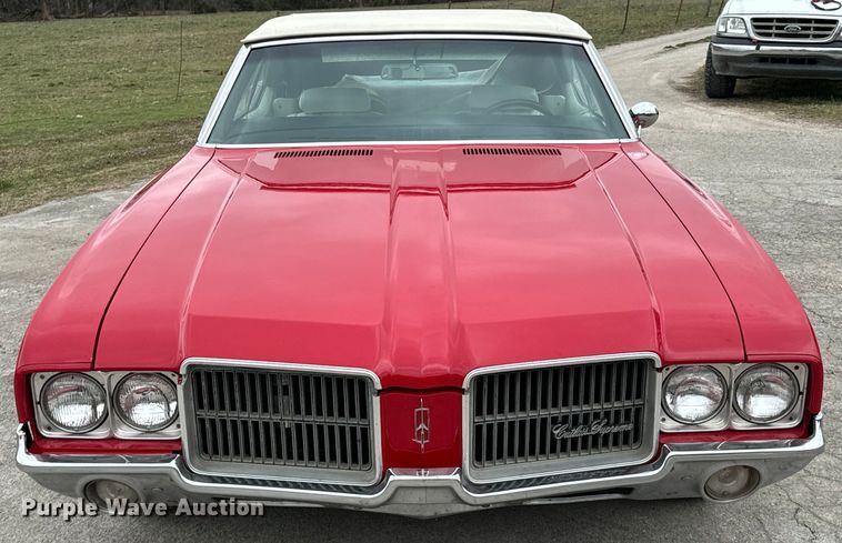 image for item ND9068 1971 Oldsmobile Cutlass convertible