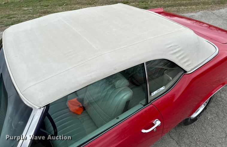 image for item ND9068 1971 Oldsmobile Cutlass convertible