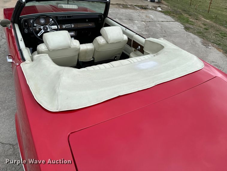 image for item ND9068 1971 Oldsmobile Cutlass convertible