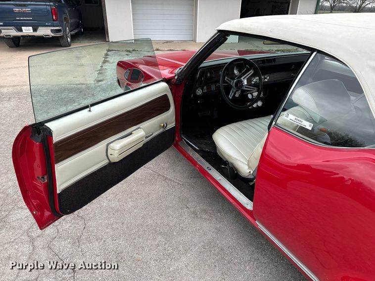 image for item ND9068 1971 Oldsmobile Cutlass convertible