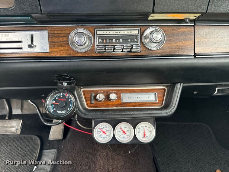 image for item ND9068 1971 Oldsmobile Cutlass convertible