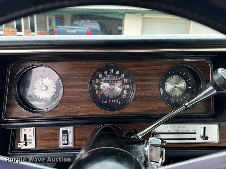 image for item ND9068 1971 Oldsmobile Cutlass convertible