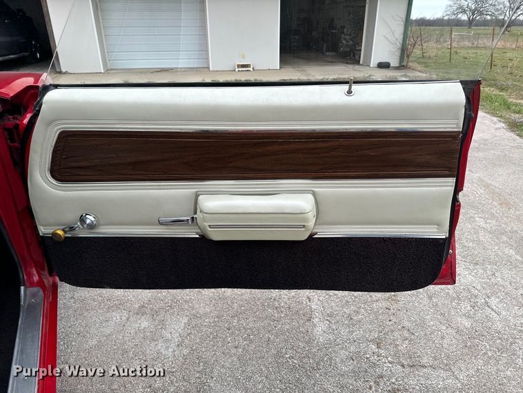 image for item ND9068 1971 Oldsmobile Cutlass convertible