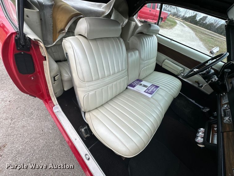 image for item ND9068 1971 Oldsmobile Cutlass convertible