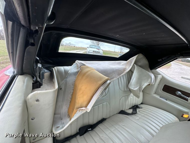 image for item ND9068 1971 Oldsmobile Cutlass convertible