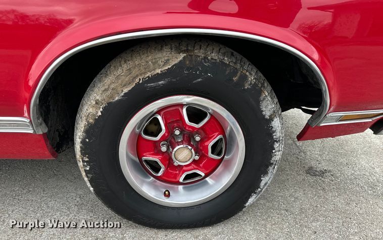 image for item ND9068 1971 Oldsmobile Cutlass convertible