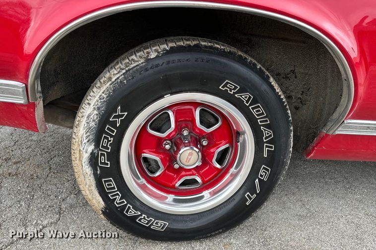 image for item ND9068 1971 Oldsmobile Cutlass convertible