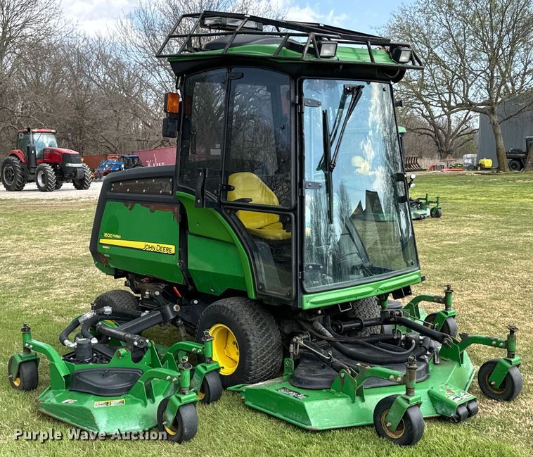 image for item ND9096 John Deere 1600 Turbo lawn mower