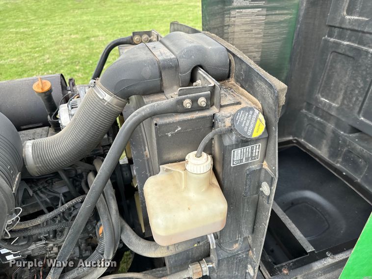 image for item ND9096 John Deere 1600 Turbo lawn mower