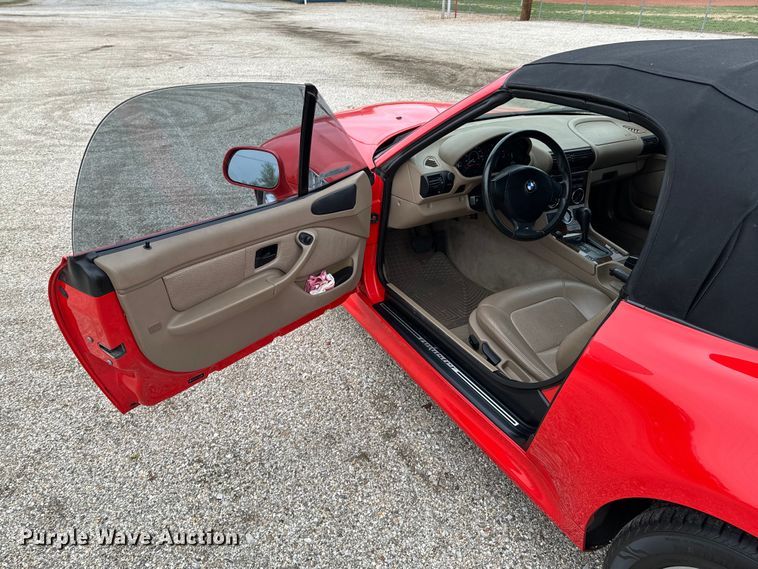 image for item ND9125 2000 BMW Z3 convertible