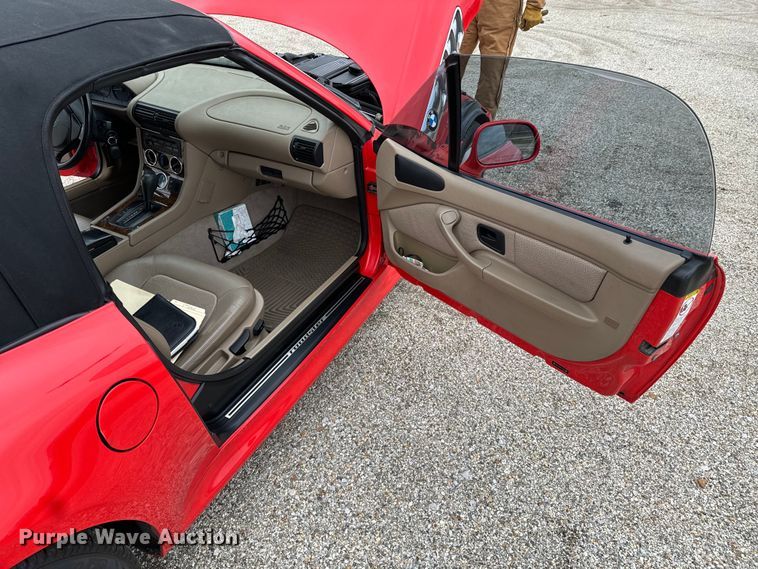 image for item ND9125 2000 BMW Z3 convertible