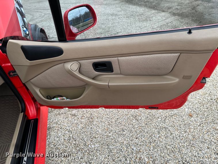 image for item ND9125 2000 BMW Z3 convertible