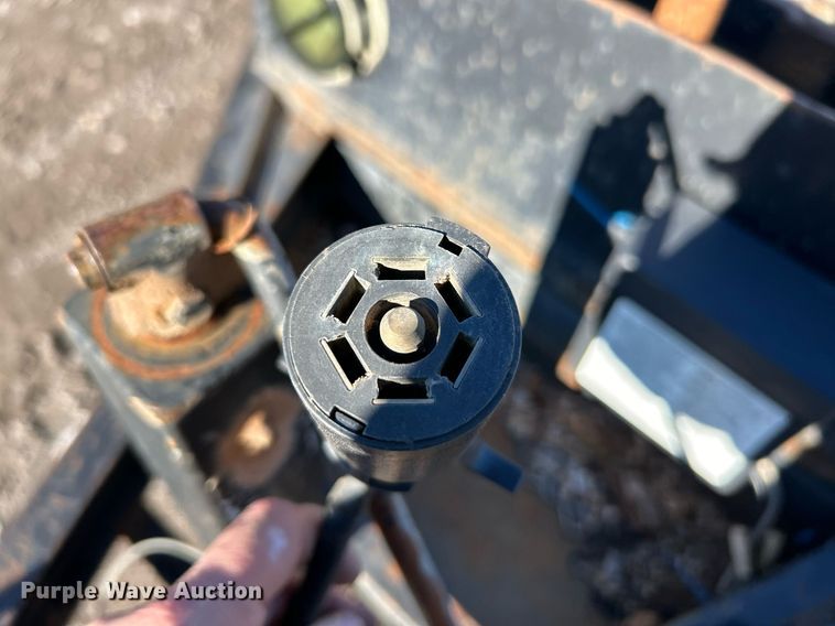 image for item NE9789 2013 Hooper 7X18'BC5 equipment trailer