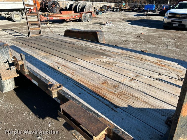 image for item NE9789 2013 Hooper 7X18'BC5 equipment trailer