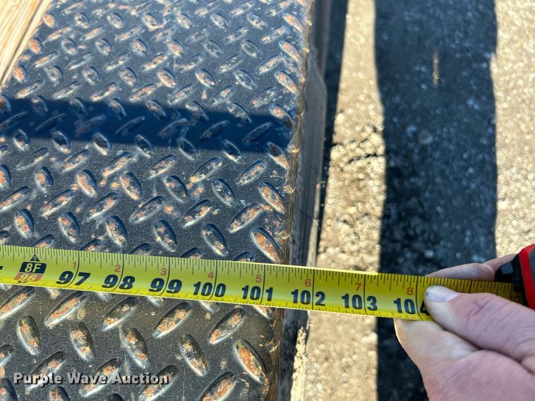 image for item NE9789 2013 Hooper 7X18'BC5 equipment trailer