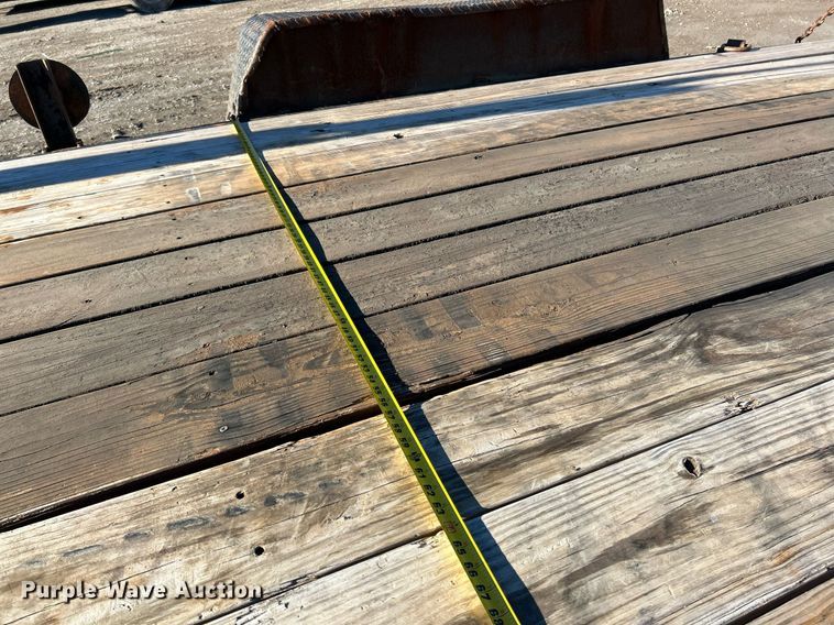 image for item NE9789 2013 Hooper 7X18'BC5 equipment trailer