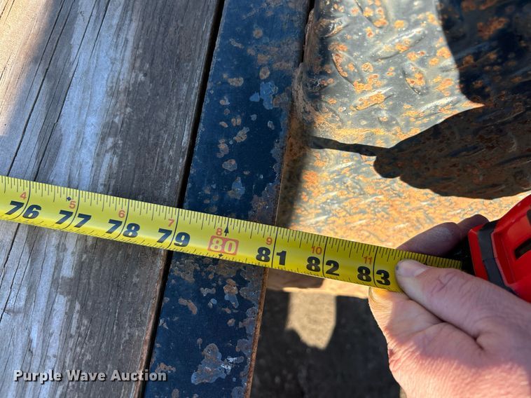 image for item NE9789 2013 Hooper 7X18'BC5 equipment trailer