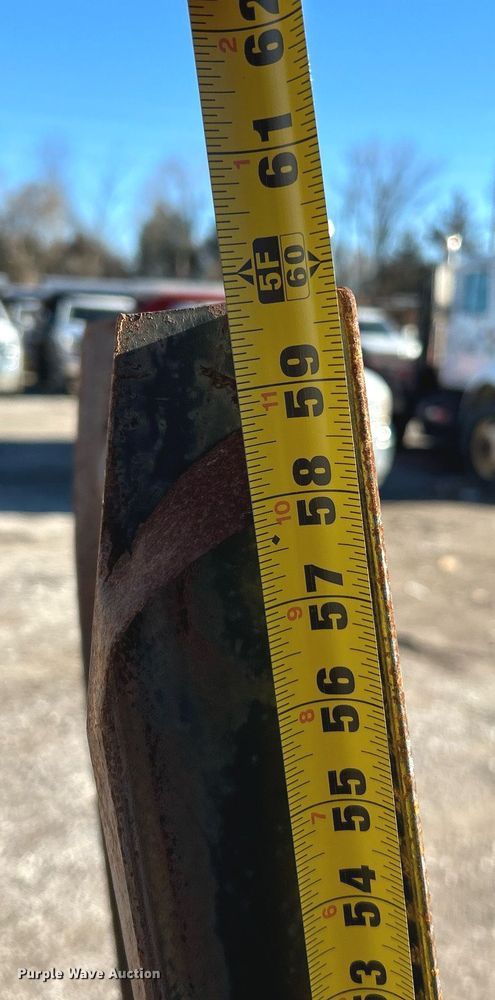 image for item NE9789 2013 Hooper 7X18'BC5 equipment trailer