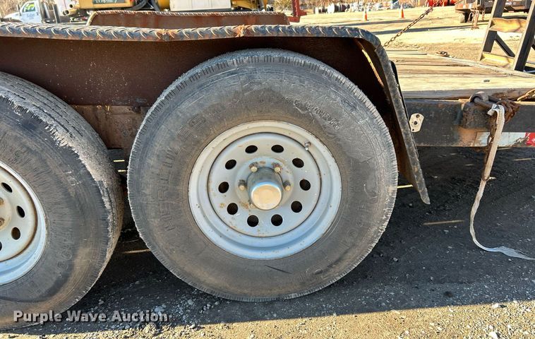 image for item NE9789 2013 Hooper 7X18'BC5 equipment trailer