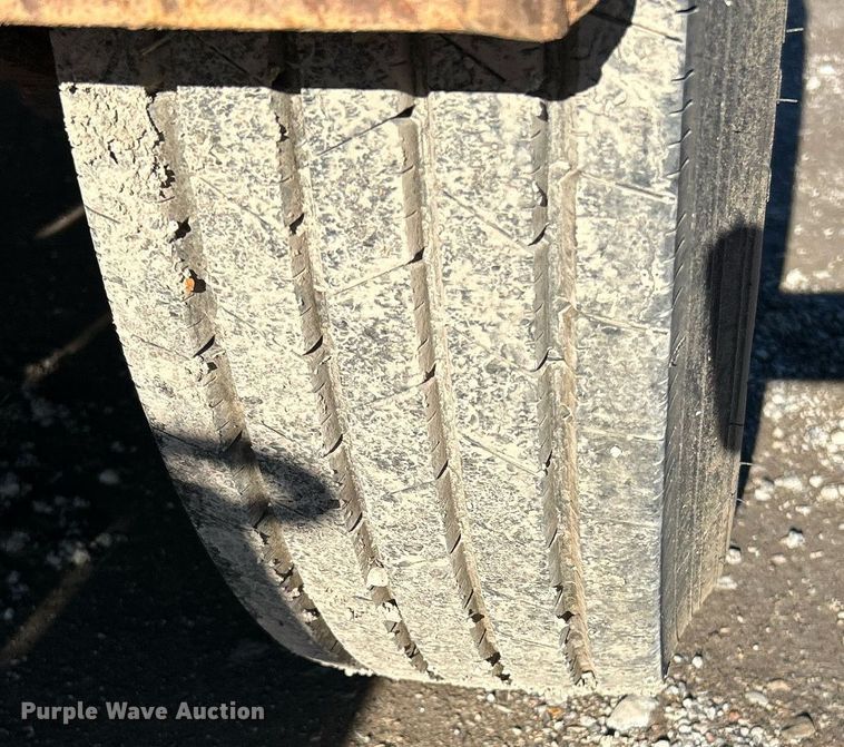 image for item NE9789 2013 Hooper 7X18'BC5 equipment trailer