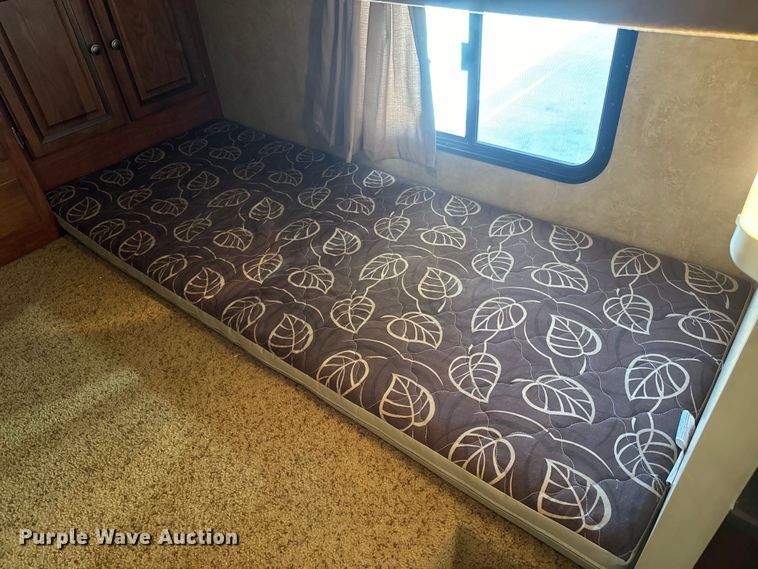 image for item NF9483 2012 Jayco  Eagle camper