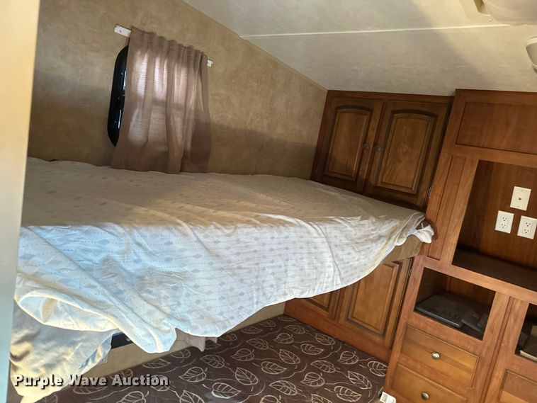 image for item NF9483 2012 Jayco  Eagle camper