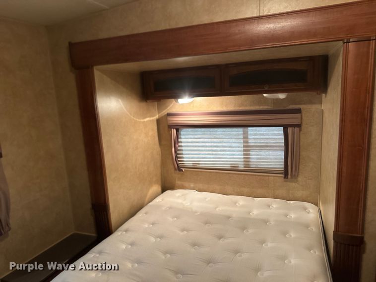 image for item NF9483 2012 Jayco  Eagle camper