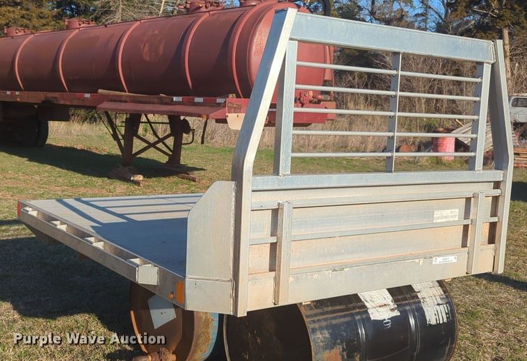 image for item NG9313 2020 Aluma flatbed