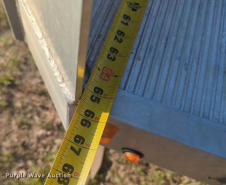 image for item NG9313 2020 Aluma flatbed