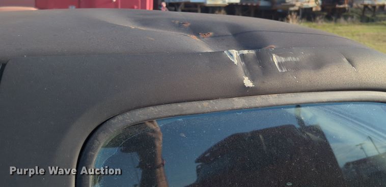 image for item NG9314 1999 Ford Ranger SuperCab pickup truck cab and chassis