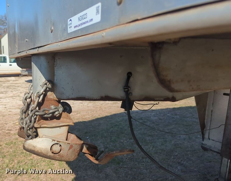 image for item NG9323 1989 Shop built enclosed car carrier