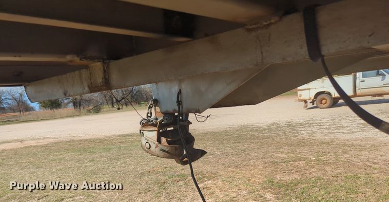 image for item NG9323 1989 Shop built enclosed car carrier