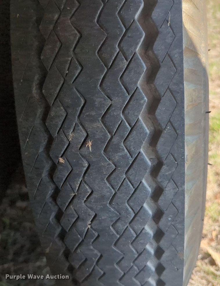 image for item NG9323 1989 Shop built enclosed car carrier