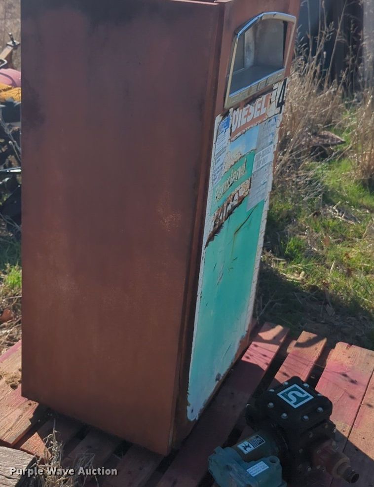 image for item NG9324 William M. Wilson's Sons 1500 fuel pumps