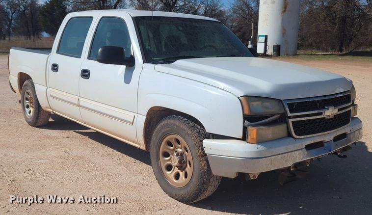 image for item NG9325 2007 Chevrolet Silverado 1500 Crew Cab pickup truck