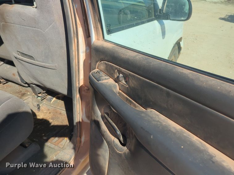 image for item NG9325 2007 Chevrolet Silverado 1500 Crew Cab pickup truck