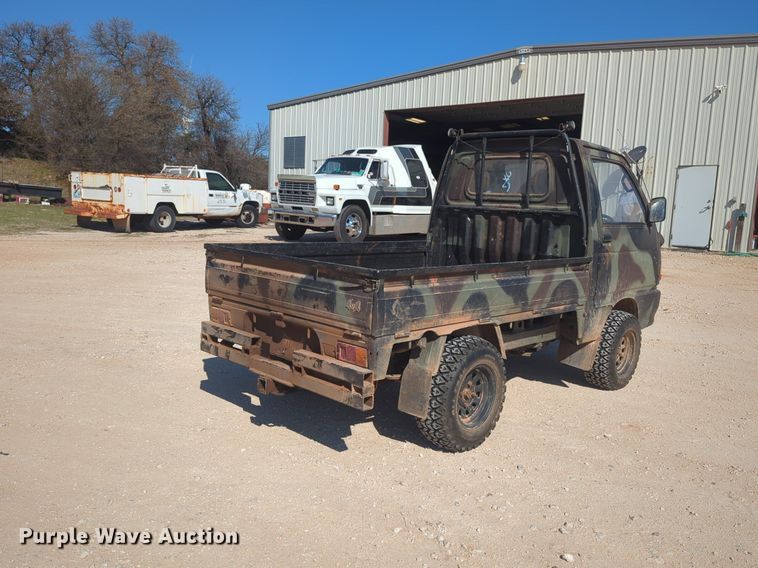 image for item NG9326 1990 Daihitsau Hijet mini truck