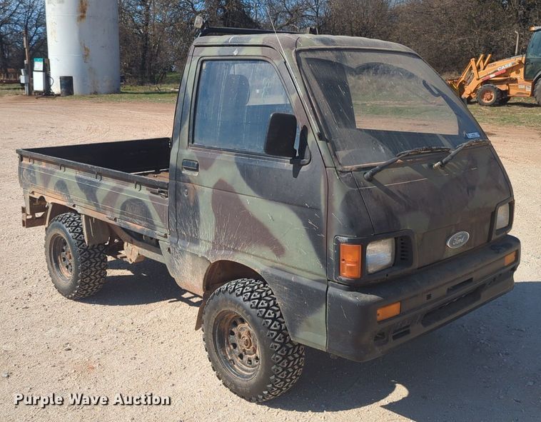 image for item NG9326 1990 Daihitsau Hijet mini truck