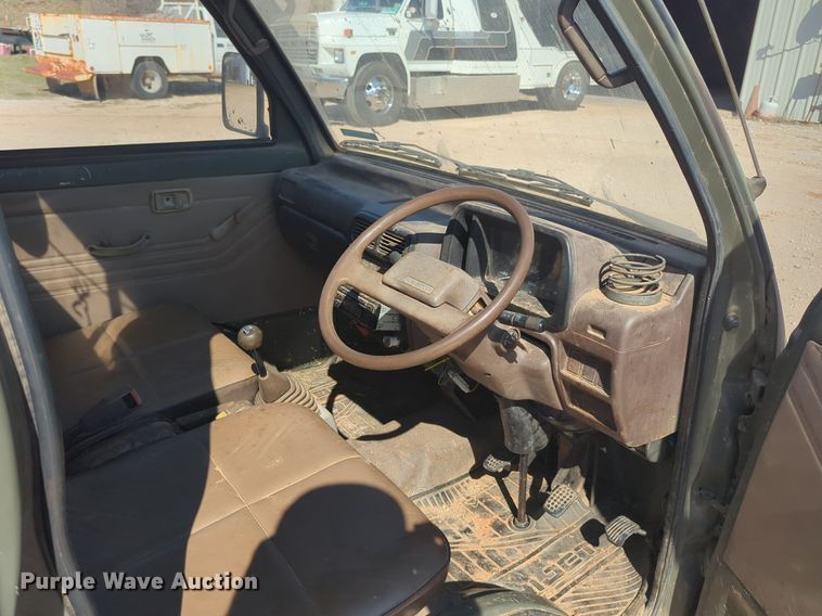 image for item NG9326 1990 Daihitsau Hijet mini truck