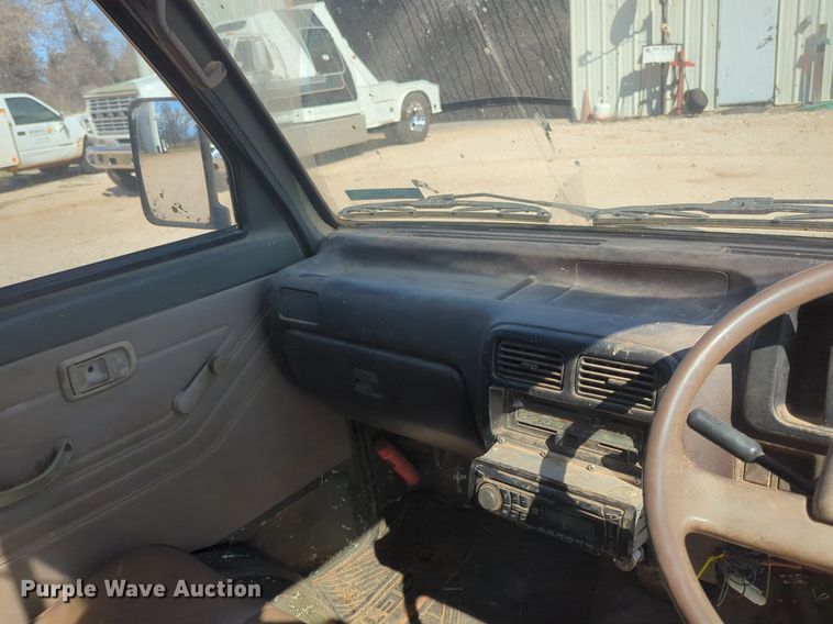 image for item NG9326 1990 Daihitsau Hijet mini truck