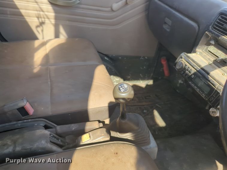 image for item NG9326 1990 Daihitsau Hijet mini truck