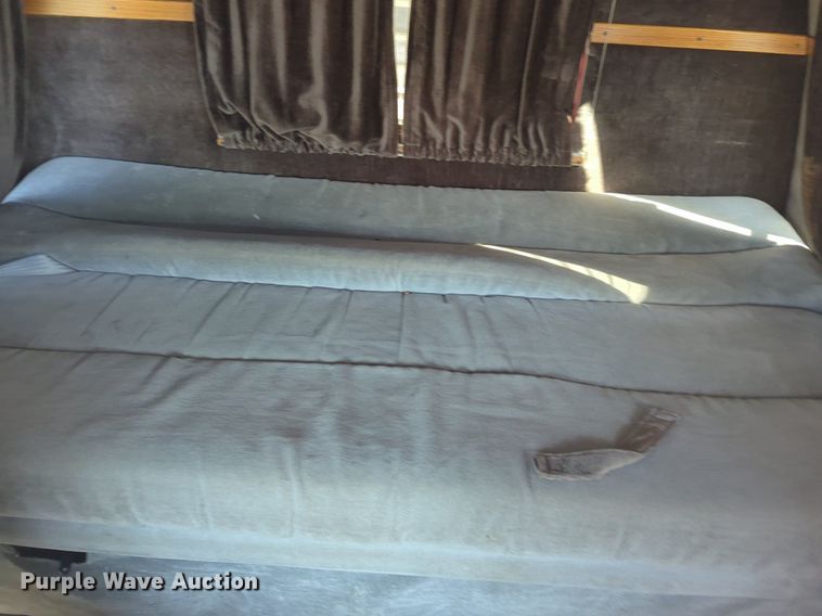 image for item NG9327 1984 Ford F7000 flatbed truck