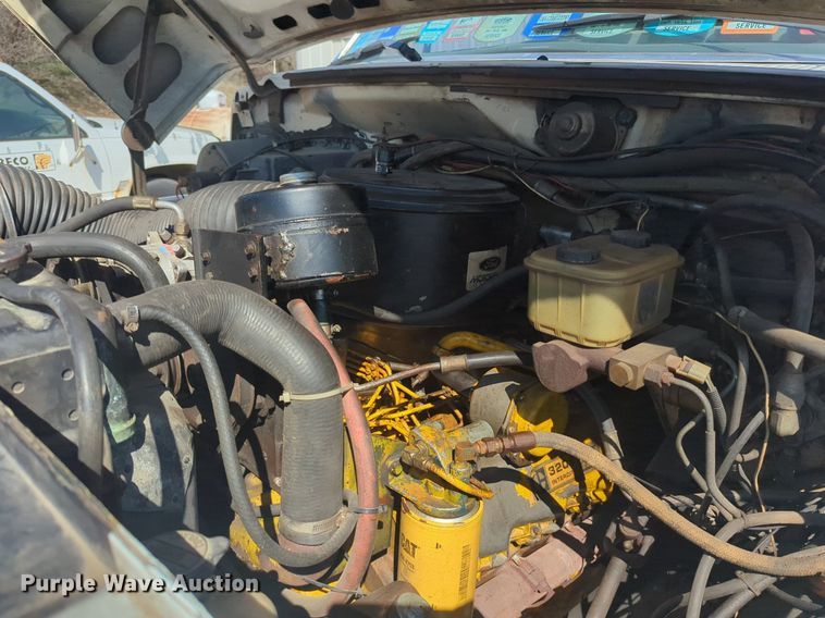 image for item NG9327 1984 Ford F7000 flatbed truck