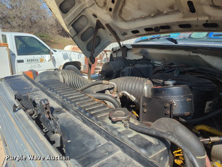 image for item NG9327 1984 Ford F7000 flatbed truck