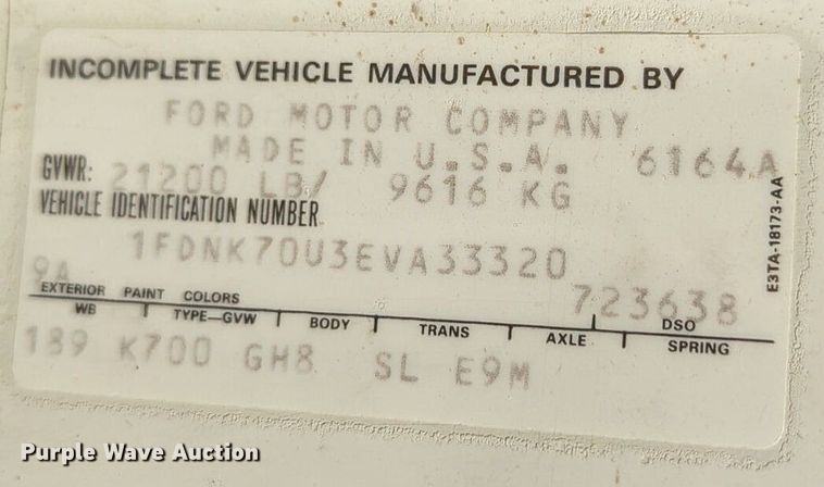 image for item NG9327 1984 Ford F7000 flatbed truck