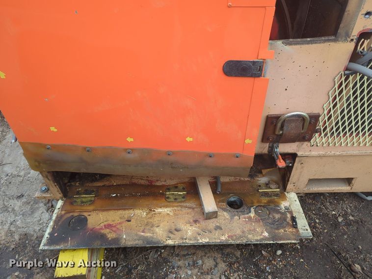 image for item NG9379 1999 Stenner  VHE AU10708 band saw