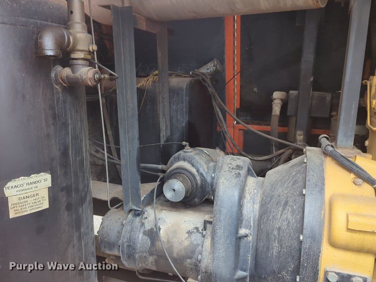 image for item NG9381 Sullivan D75007CA air compressor