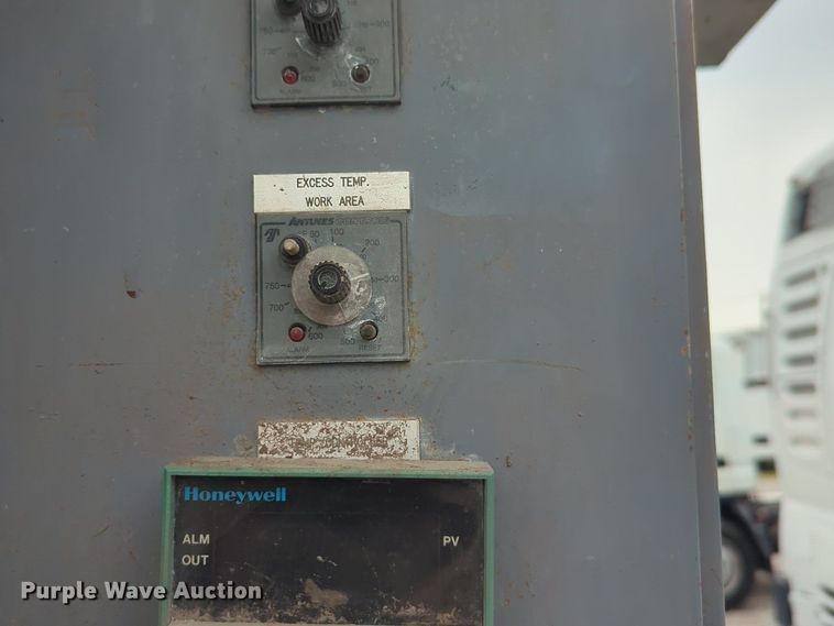 Precision Quincy Corp. 40B550 powder coat oven in Oklahoma City, OK