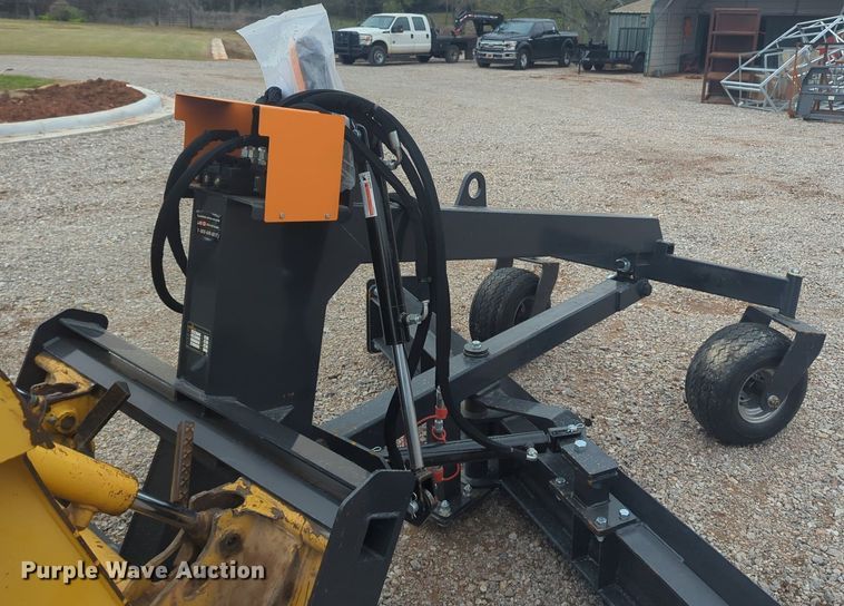 image for item NG9391 2023 Land Honor GM-12-96W skid steer grader