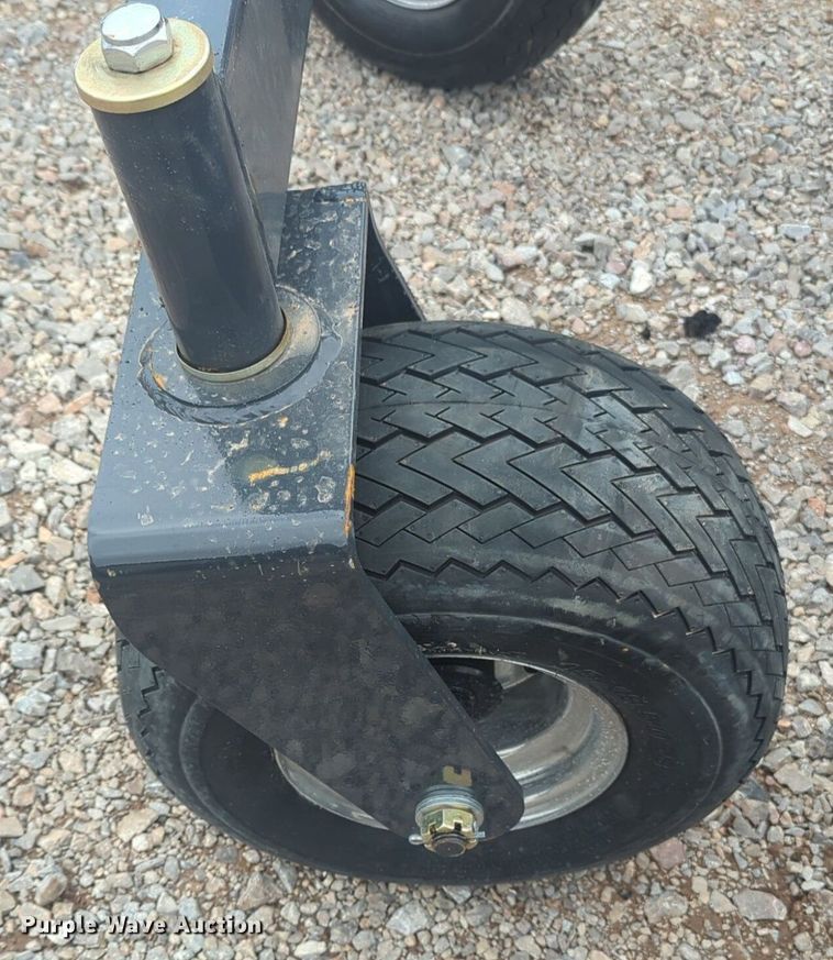 image for item NG9391 2023 Land Honor GM-12-96W skid steer grader